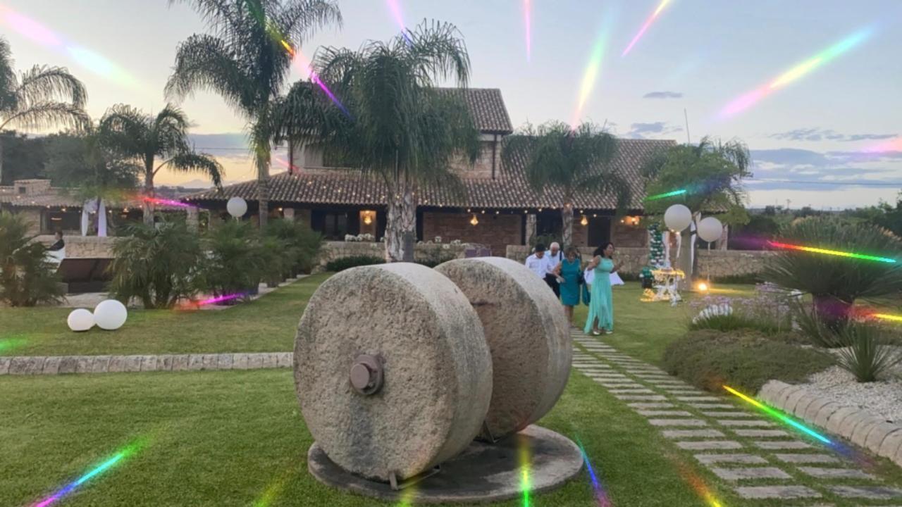 סירקוזה Mythos Holidays & Events מראה חיצוני תמונה