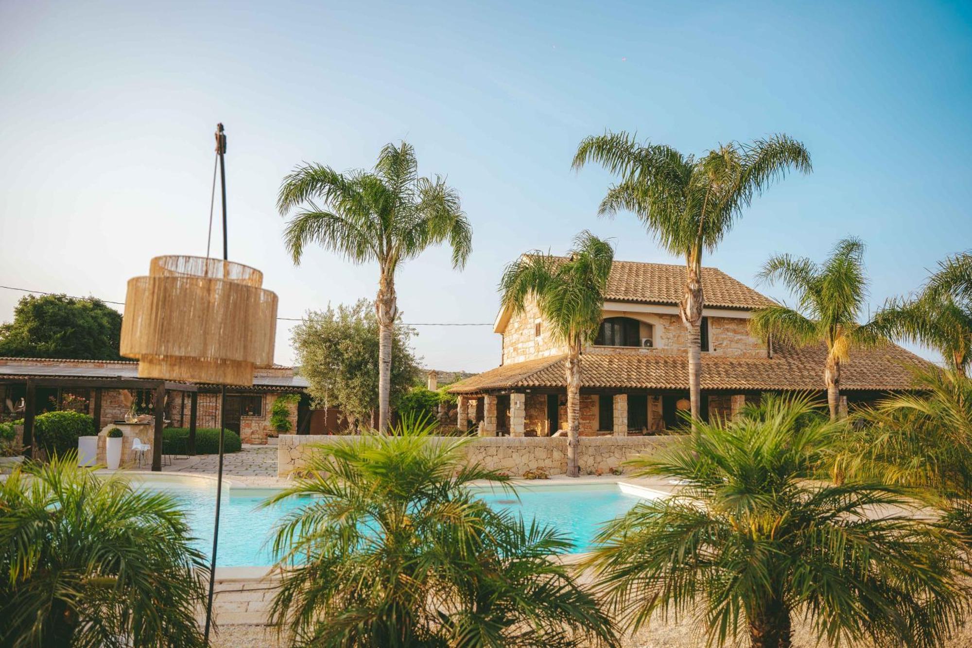 סירקוזה Mythos Holidays & Events מראה חיצוני תמונה