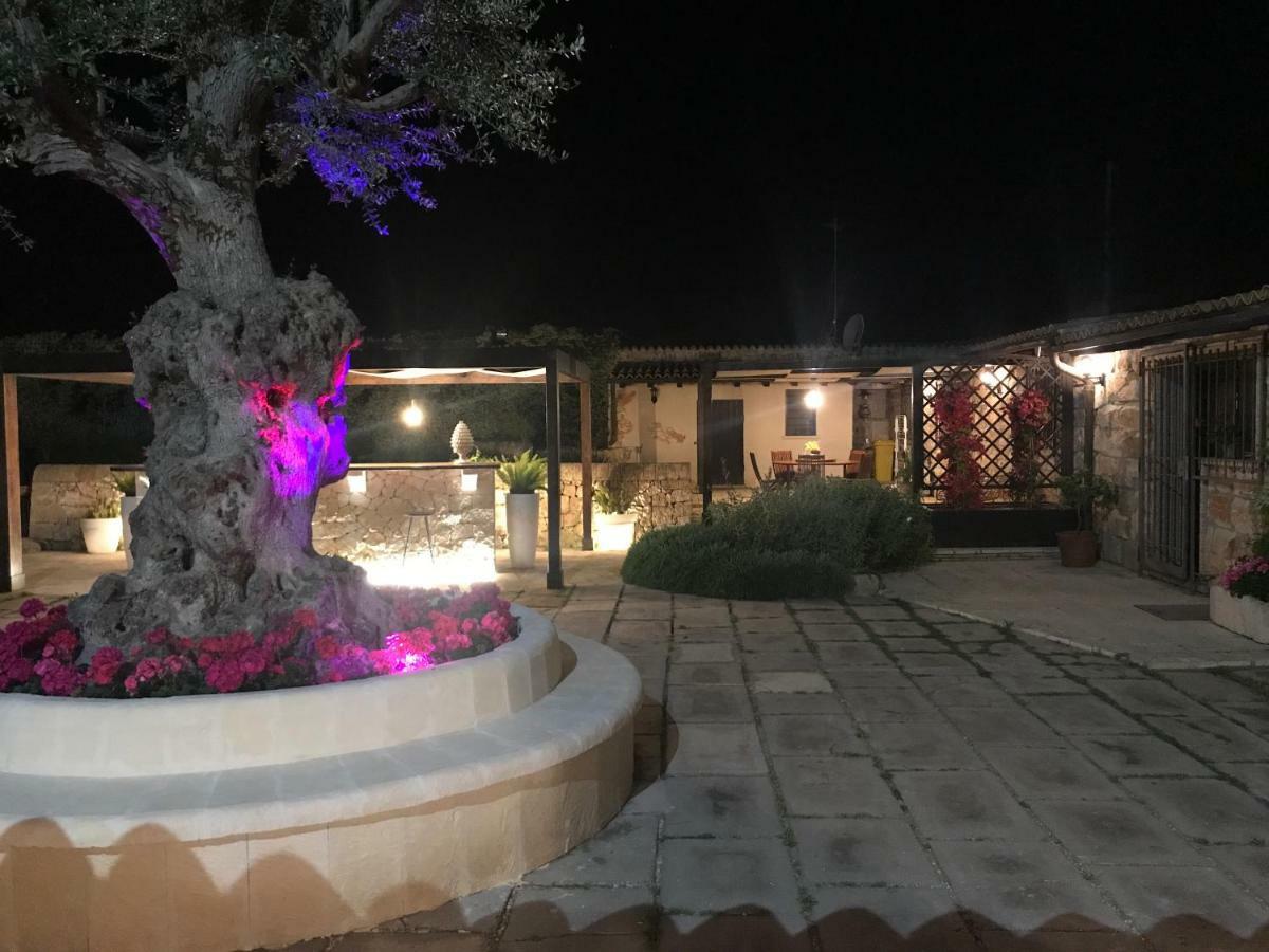 סירקוזה Mythos Holidays & Events מראה חיצוני תמונה
